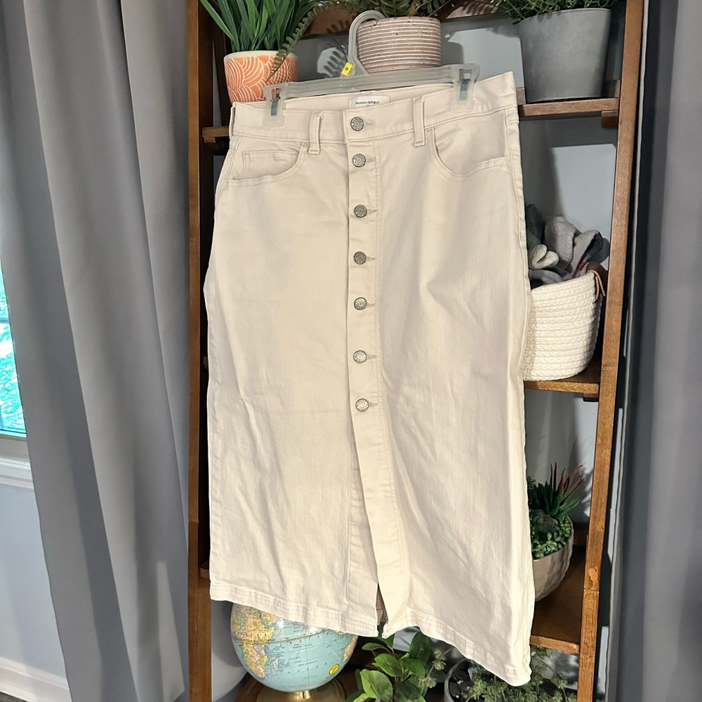 Banana Republic Cream Button-Front Midi Skirt